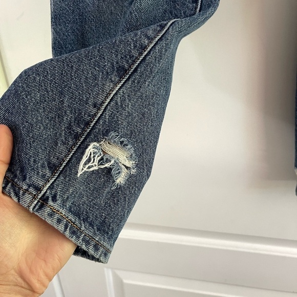 Levi’s Ribcage Straight Distressed Ankle Jean - 26 - Picture 3 of 5